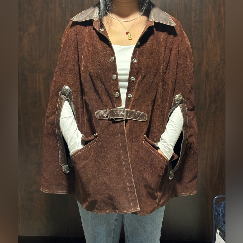 ✨ Vintage Suede MOD Era Cape Poncho – 1960s/1970s ✨ - Picture 11 of 12